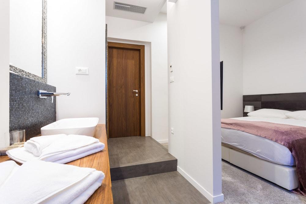 Starlight Luxury Rooms Спліт Екстер'єр фото