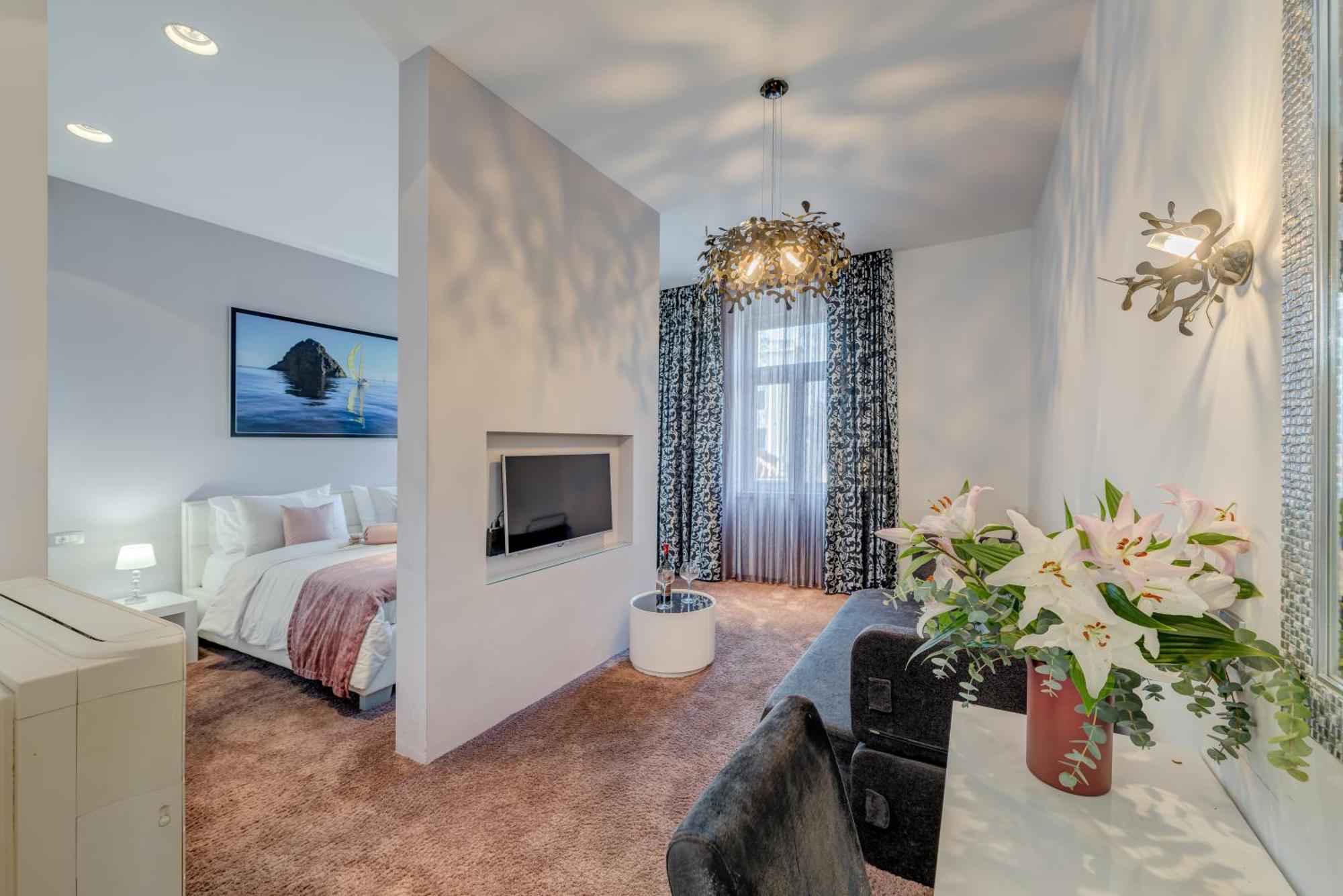 Starlight Luxury Rooms Спліт Екстер'єр фото
